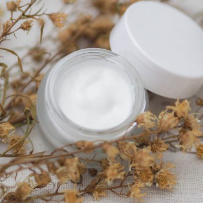 Pourquoi investir dans des soins naturels haut de gamme transforme votre routine beauté ?