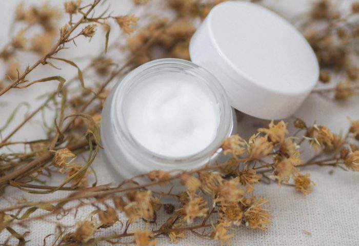 Pourquoi investir dans des soins naturels haut de gamme transforme votre routine beauté ?