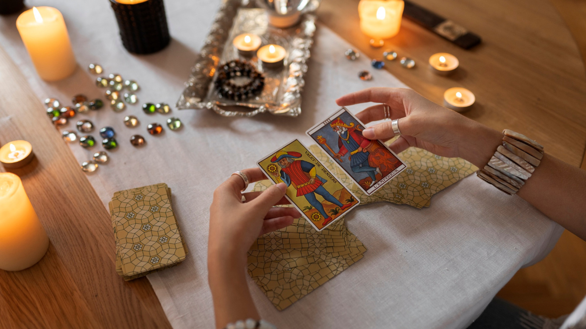 Recevez votre guidance quotidienne : tirer le meilleur du tarot